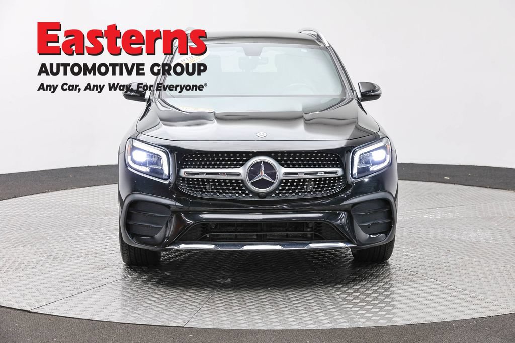 Used 2022 Mercedes-Benz GLB 250 4MATIC w/ AMG Line image 2