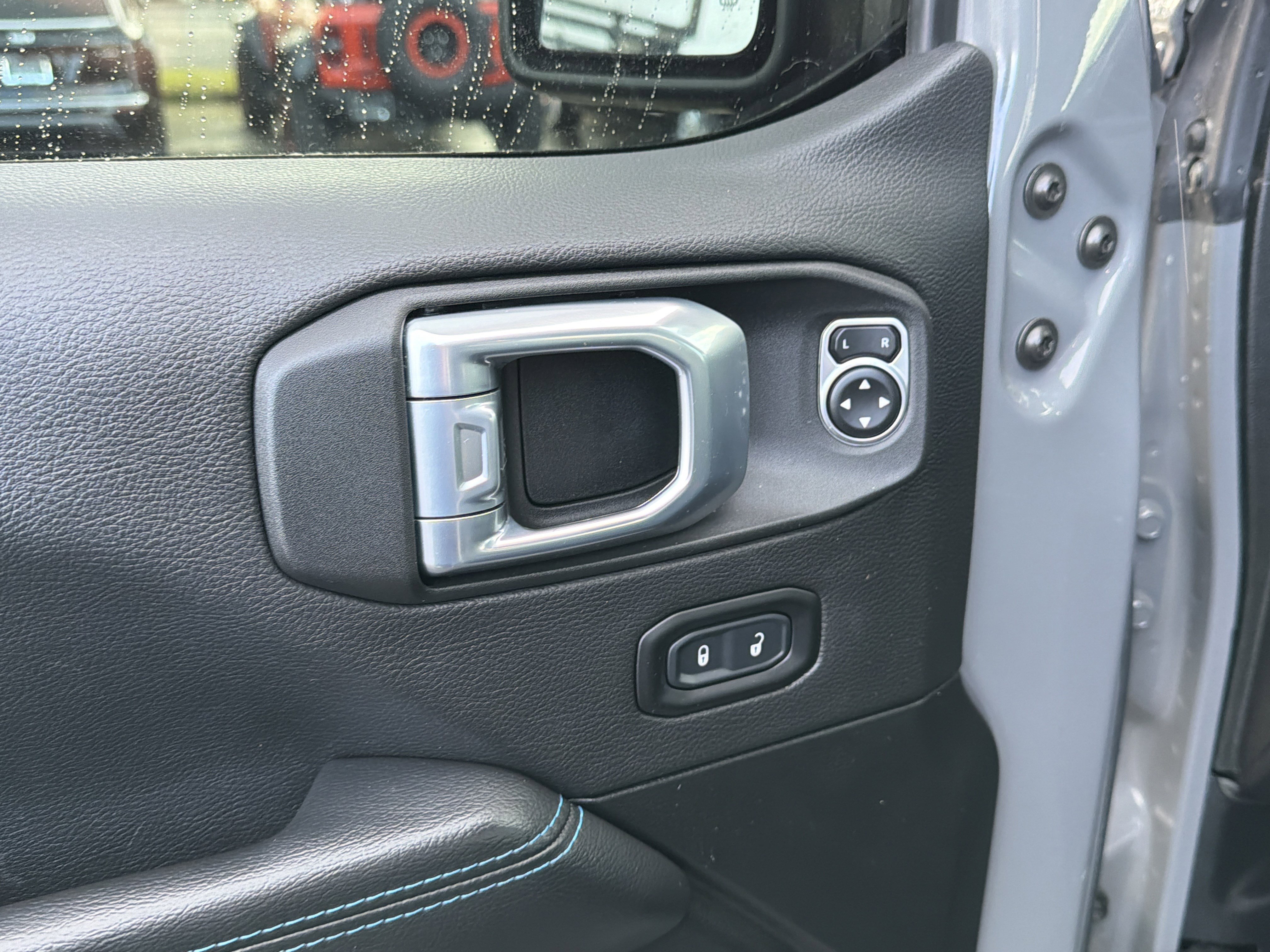 Used 2021 Jeep Wrangler Unlimited Rubicon 4xe w/ Steel Bumper Group image 15