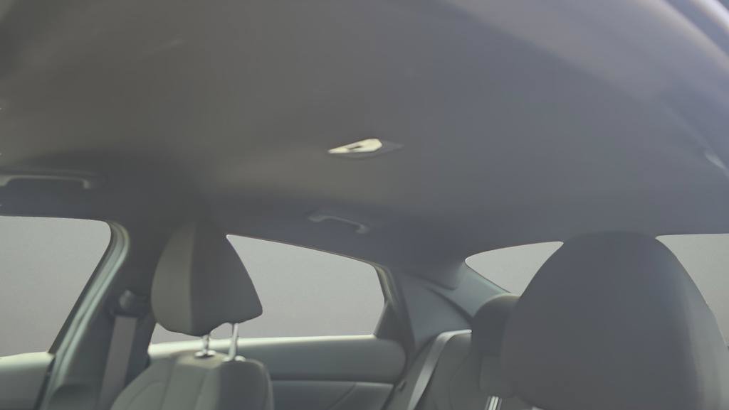 Certified 2025 Hyundai Elantra Sport FWD image 16