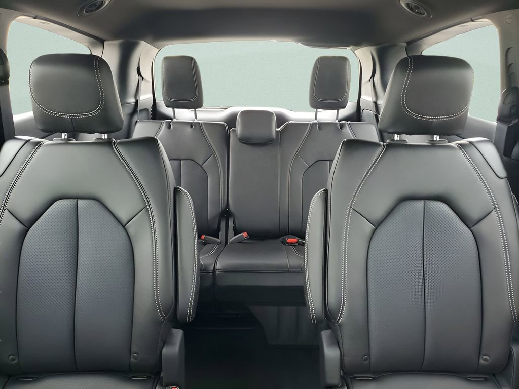 New 2026 Chrysler Voyager LX image 13