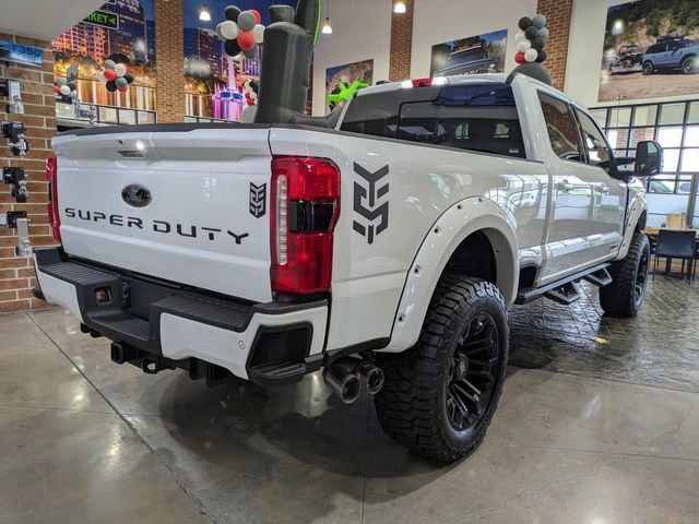 New 2026 Ford F250 Lariat w/ Black Appearance Package image 4