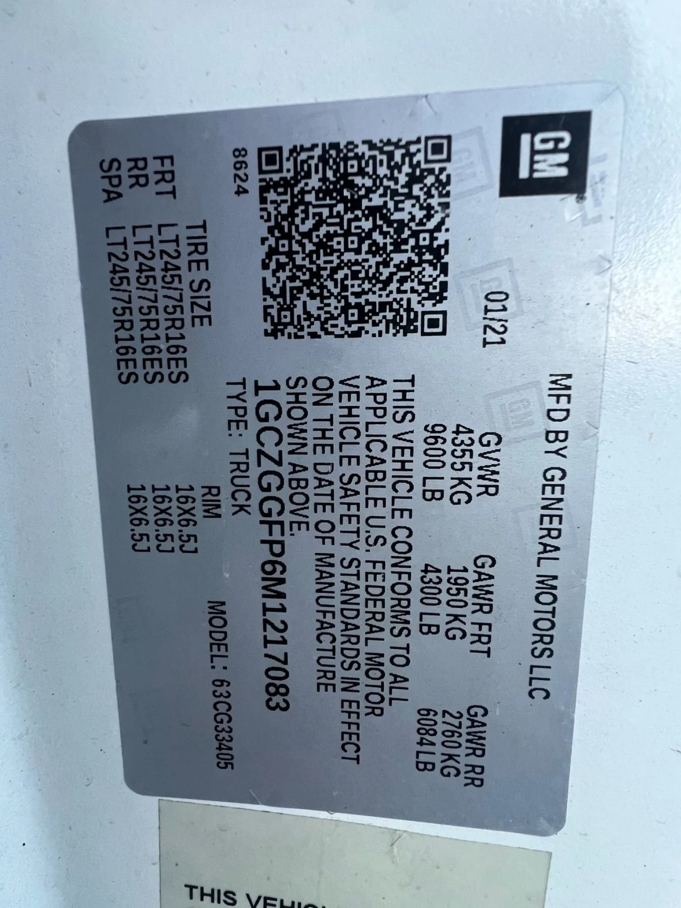 Used 2021 Chevrolet Express 3500 Regular Van 3D w/ Driver Convenience Package image 31