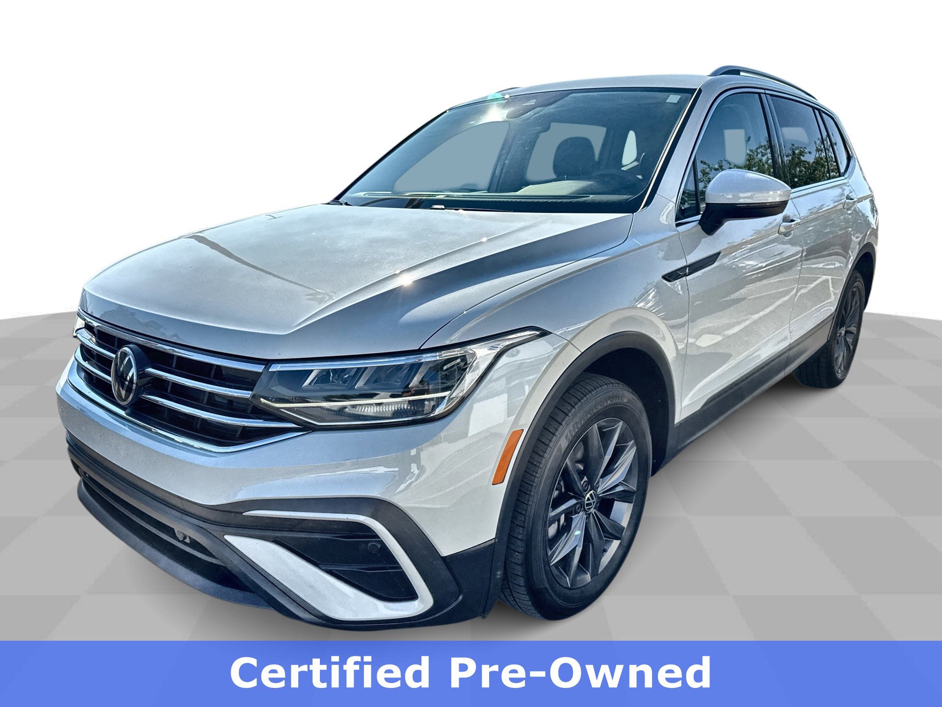 Certified 2023 Volkswagen Tiguan SE w/ Panoramic Sunroof Package