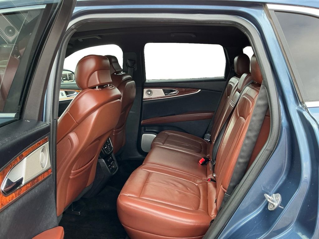 Used 2018 Lincoln MKX Reserve w/ Luxury Package AWD/4WD image 21