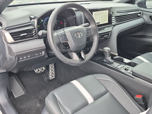 Certified 2025 Toyota Camry SE w/ Convenience Package FWD image 4