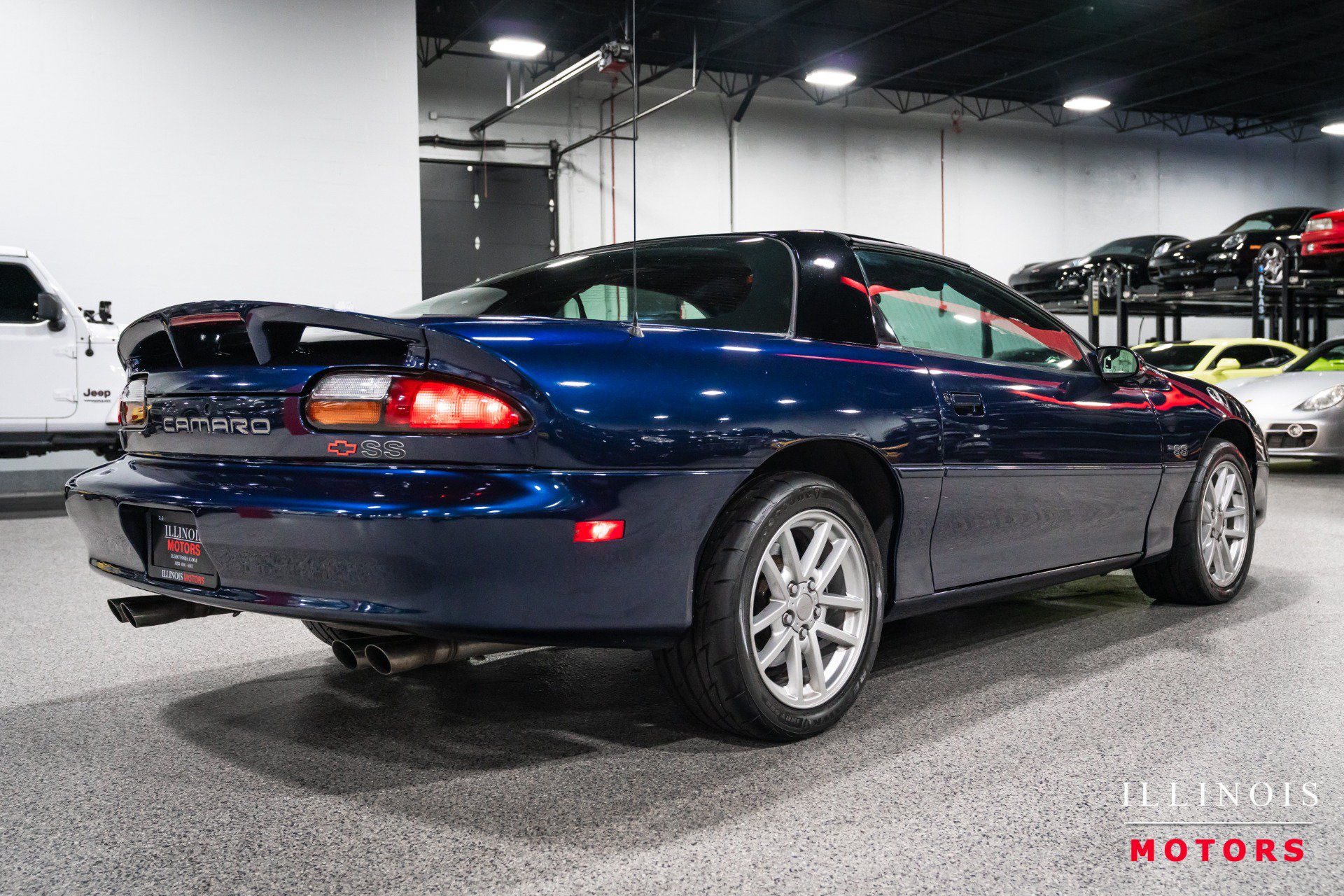 Used 2002 Chevrolet Camaro Z28 w/ SS Performance/Appearance Pkg RWD image 4