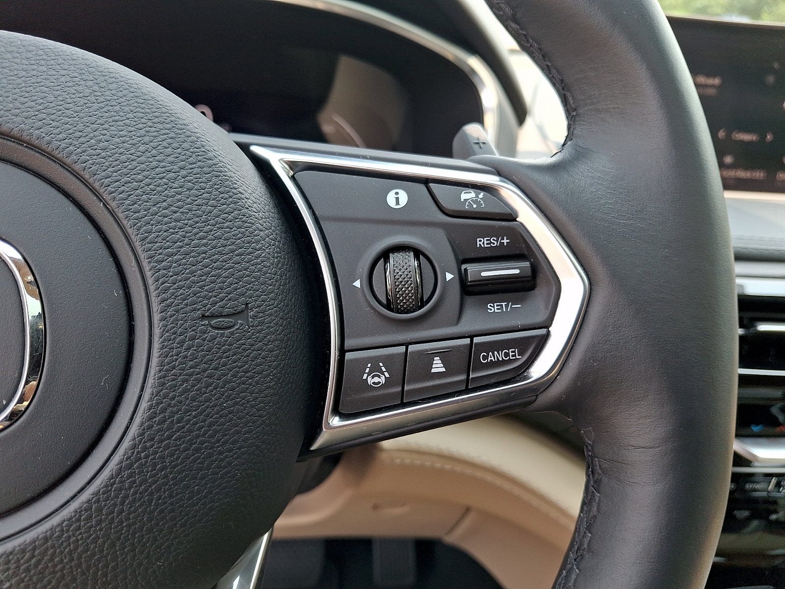 Certified 2023 Acura MDX w/ Advance Package AWD/4WD image 21