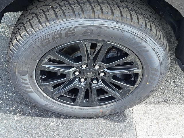 Used 2024 Ford F150 Platinum w/ FX4 Off-Road Package AWD/4WD image 6