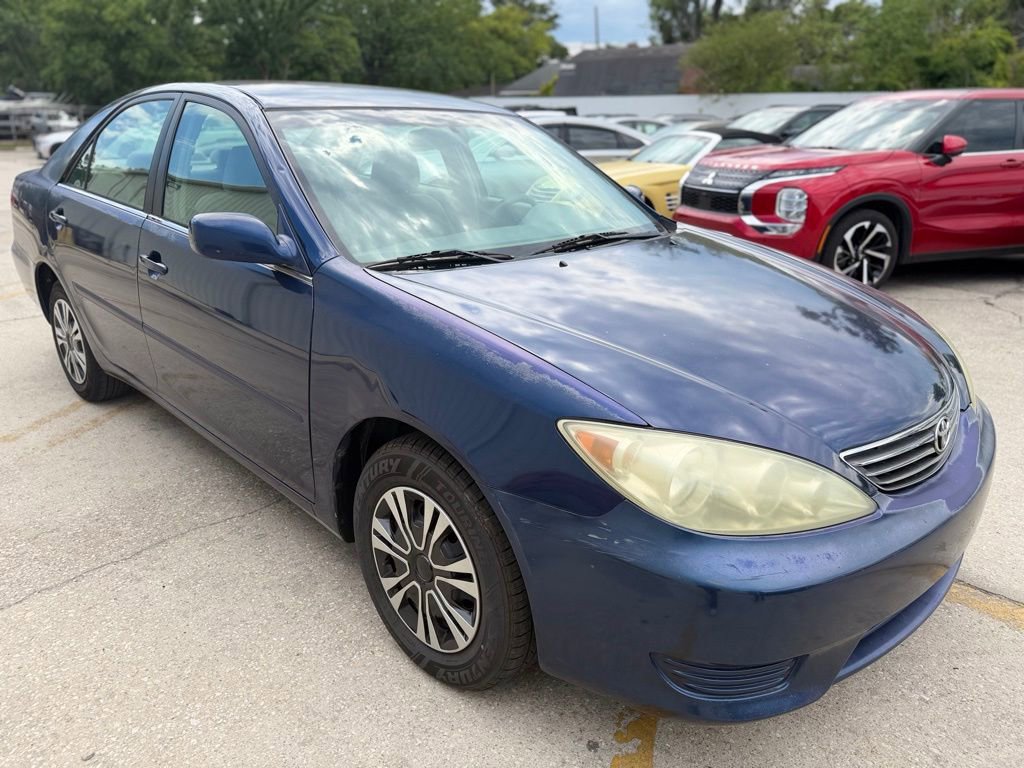 Used 2005 Toyota Camry LE FWD image 7