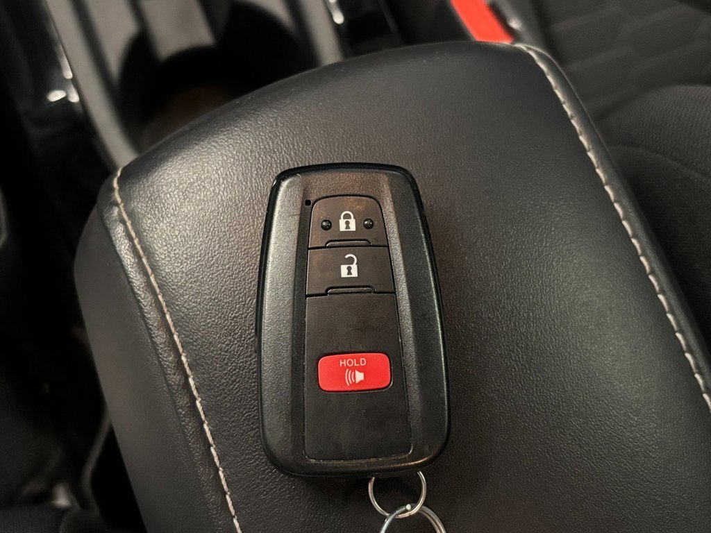 Used 2022 Toyota Corolla SE image 16