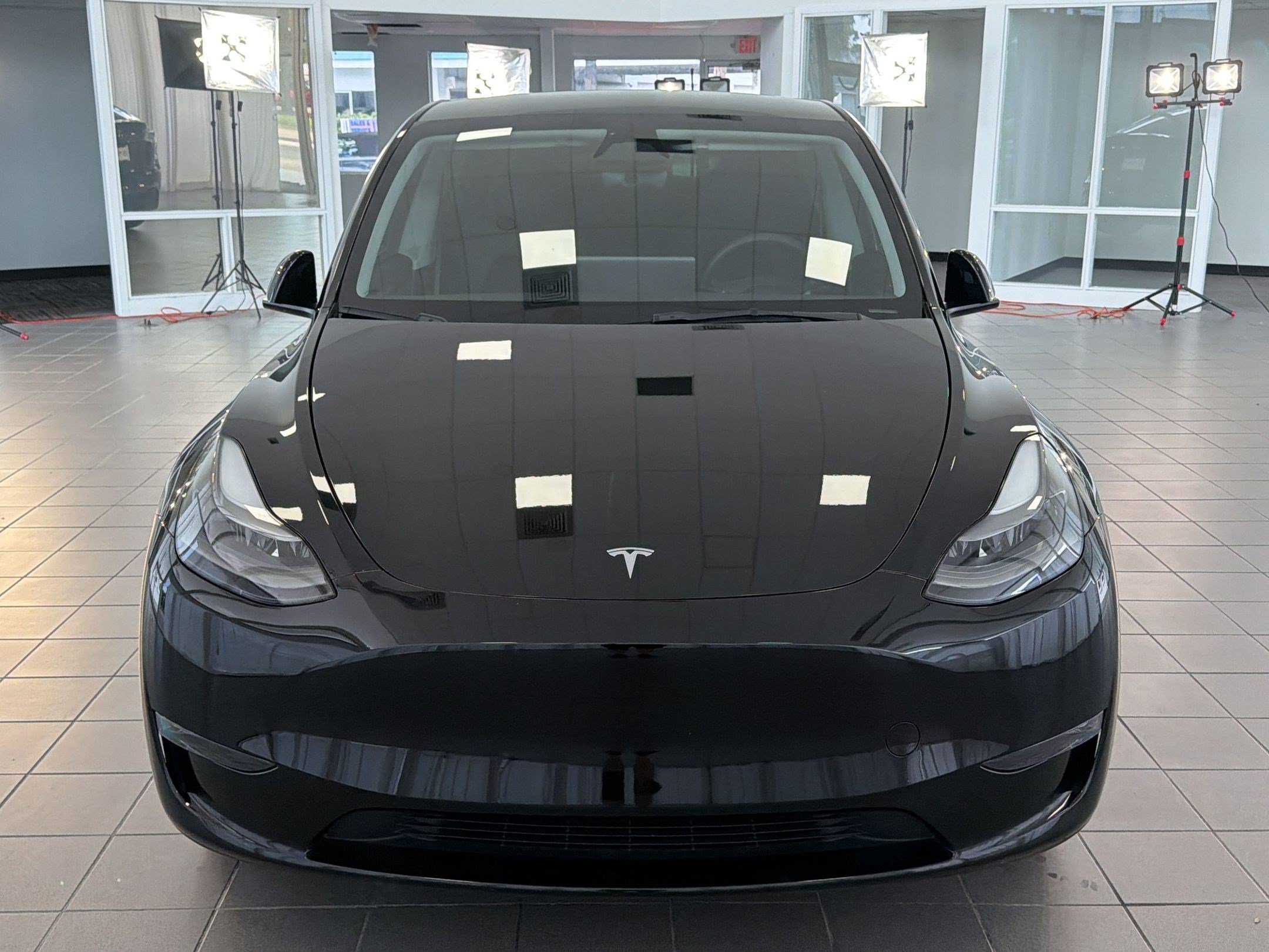 Used 2023 Tesla Model Y 2WD image 6