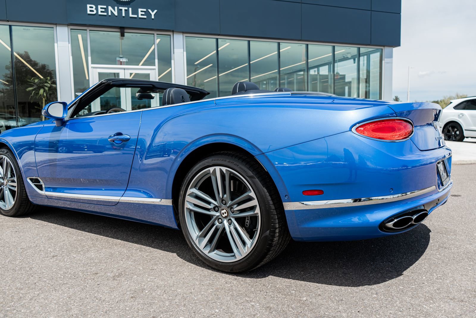 Used 2020 Bentley Continental GT AWD/4WD image 9