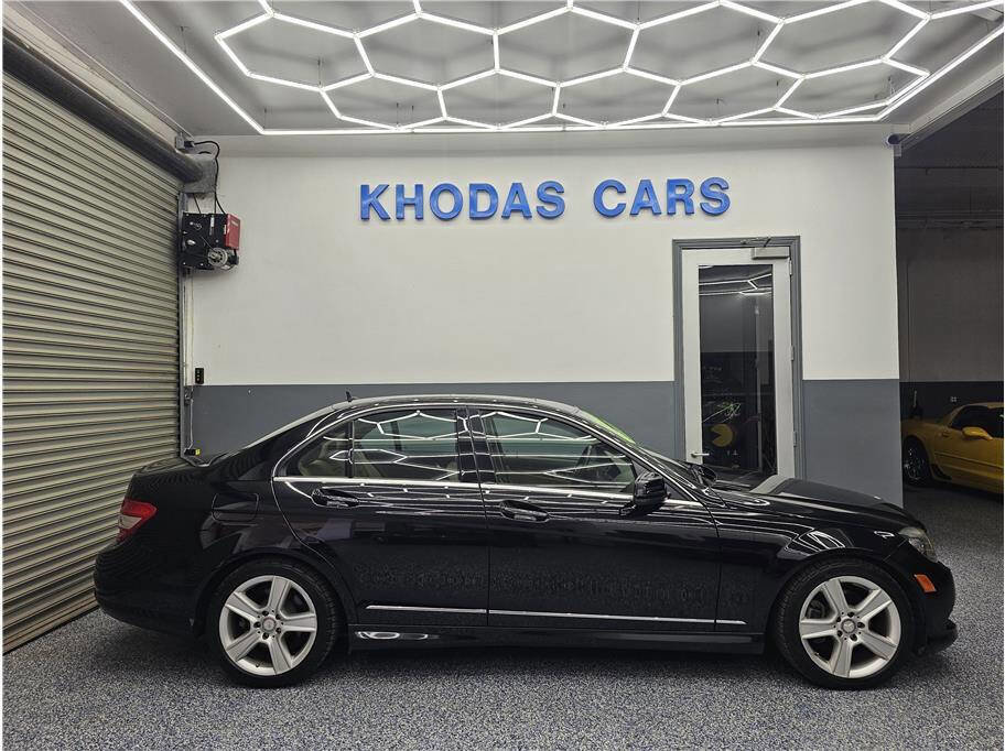 Used 2011 Mercedes-Benz C 300 Sedan image 5
