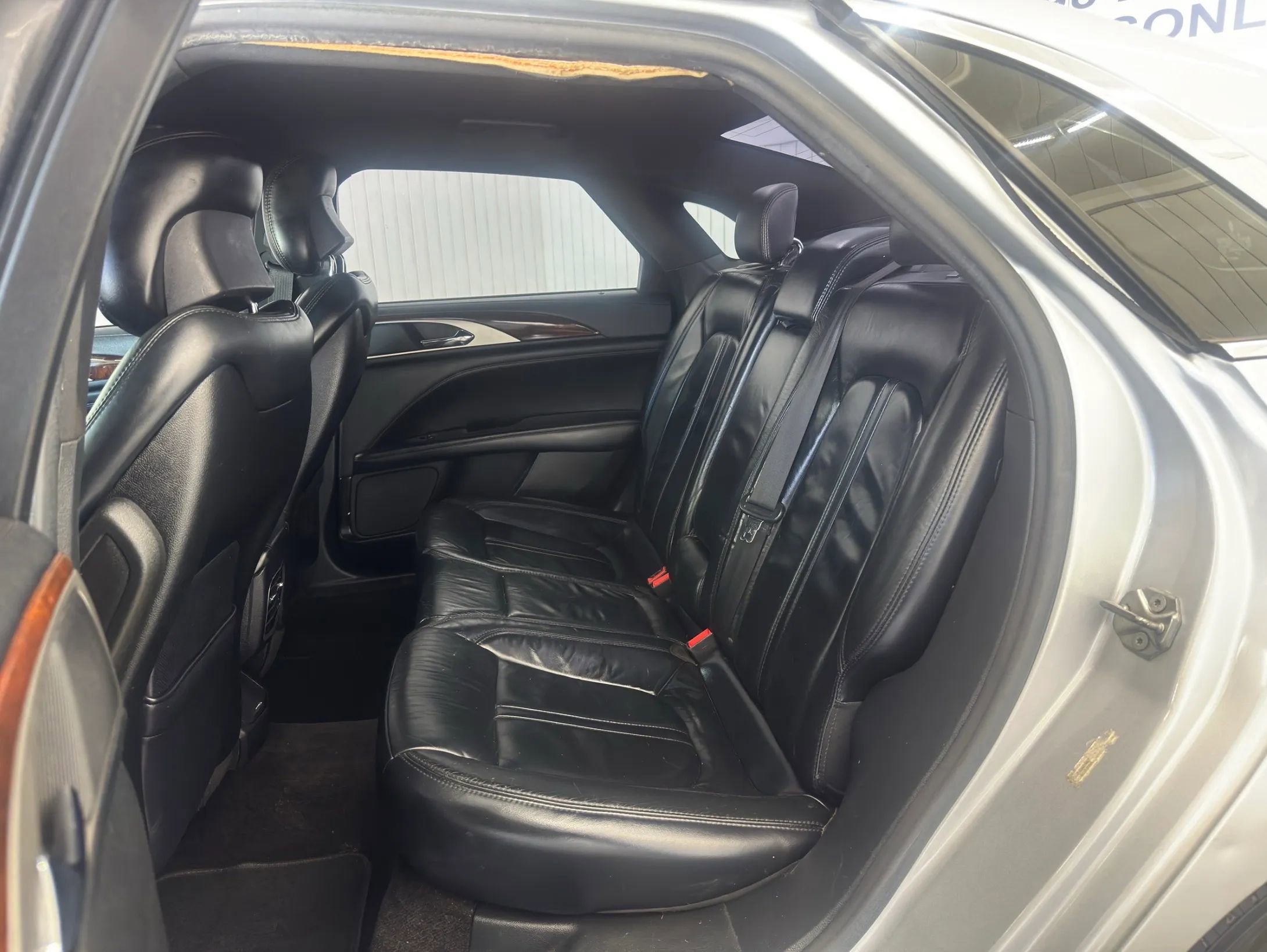 Used 2017 Lincoln MKZ Select image 12