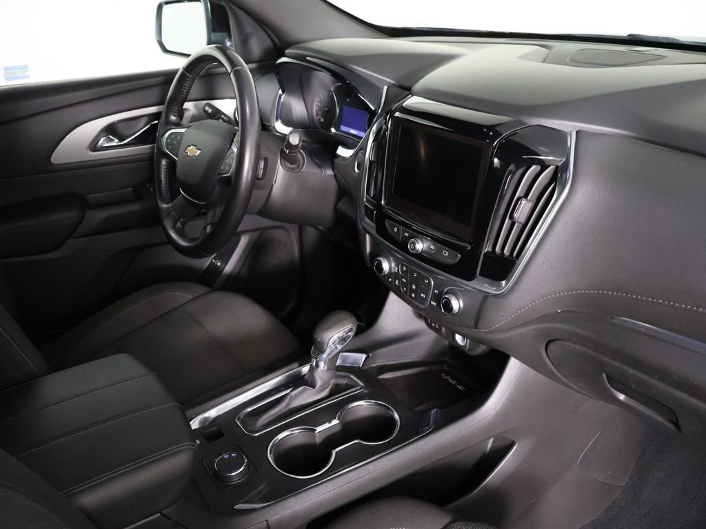 Used 2022 Chevrolet Traverse LT FWD image 27