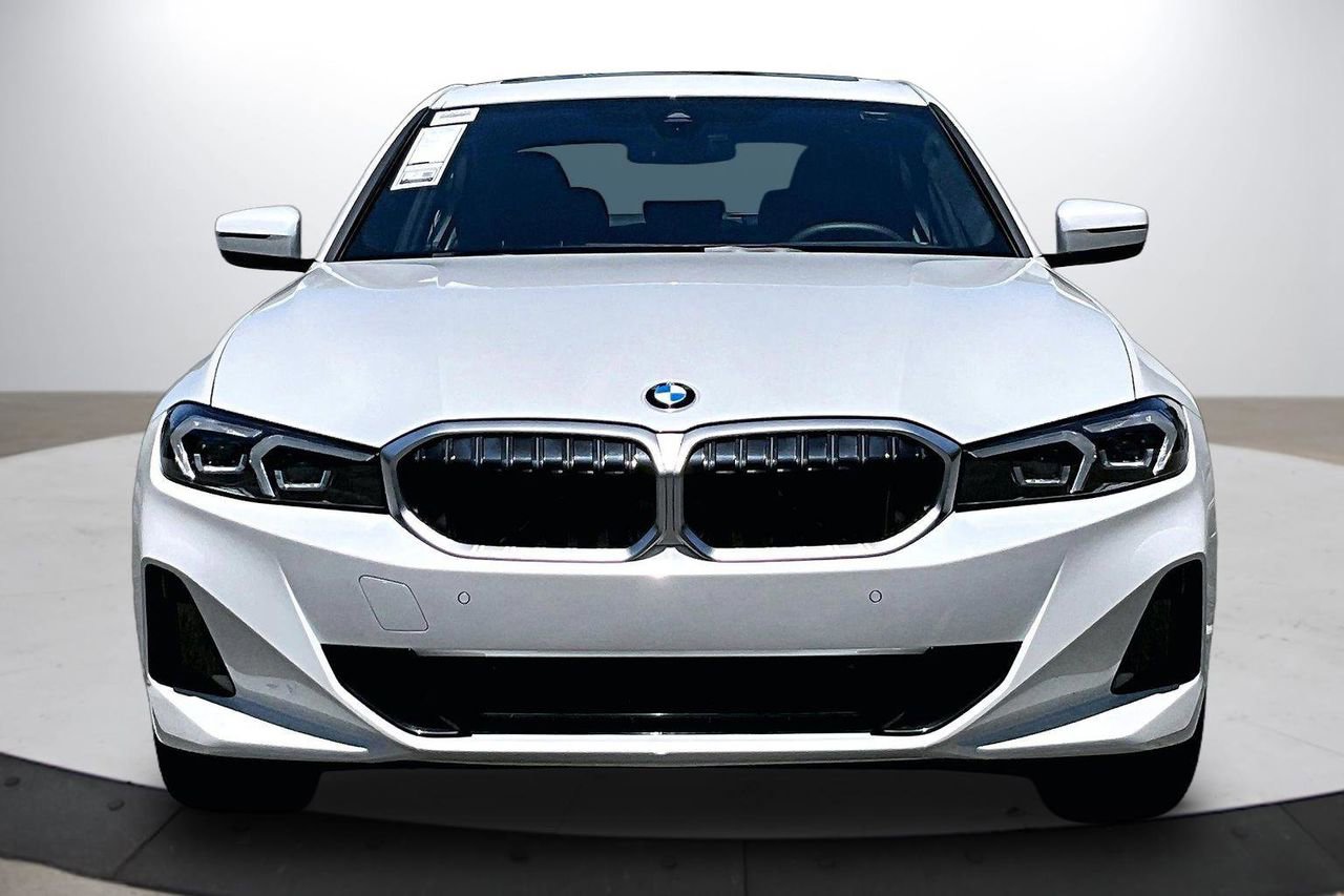 Used 2025 BMW 330i xDrive Sedan AWD/4WD image 3