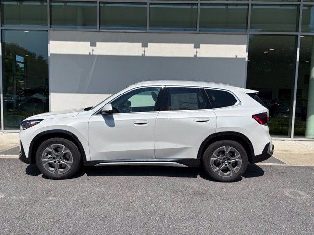 New 2027 BMW X1 xDrive28i AWD/4WD image 2