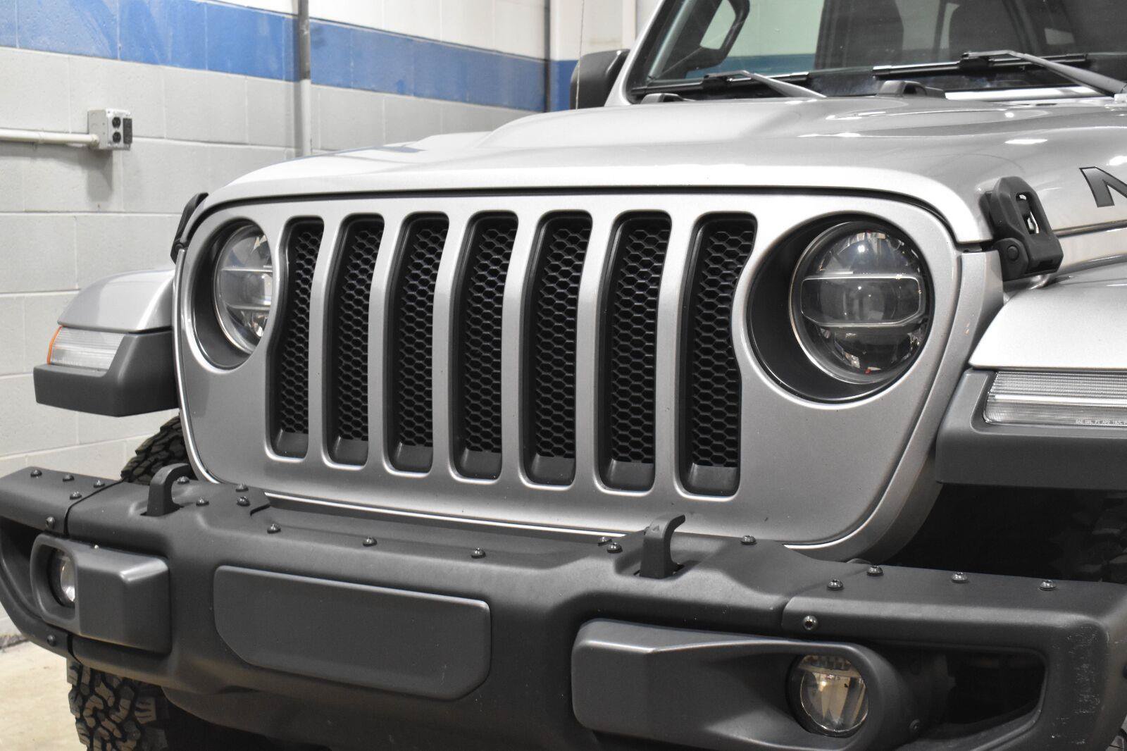 Used 2019 Jeep Wrangler Unlimited Sahara w/ Quick Order Package 24M Moab AWD/4WD image 29