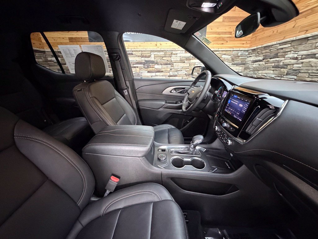 Used 2023 Chevrolet Traverse LT w/ LPO, Floor Liner Package AWD/4WD image 30