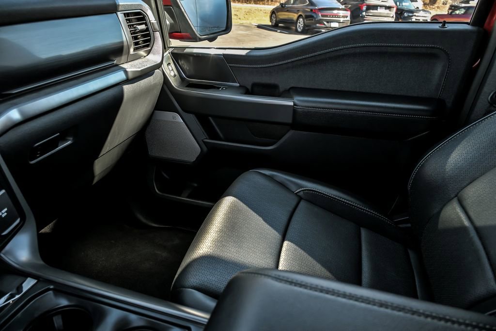 Used 2024 Ford F150 Lariat image 26