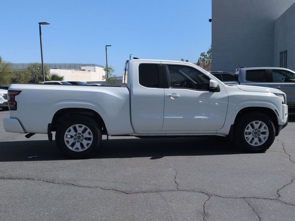 Used 2024 Nissan Frontier SV w/ SV Convenience Package image 5