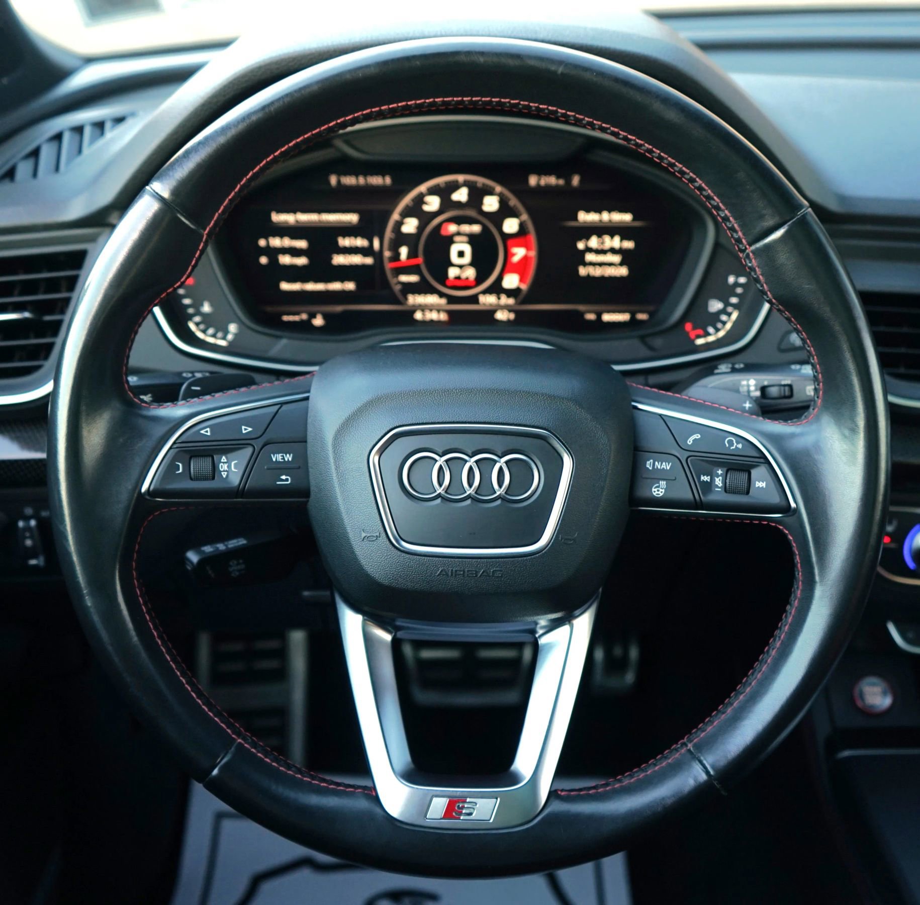 Used 2018 Audi SQ5 Premium Plus w/ S Sport Package image 21