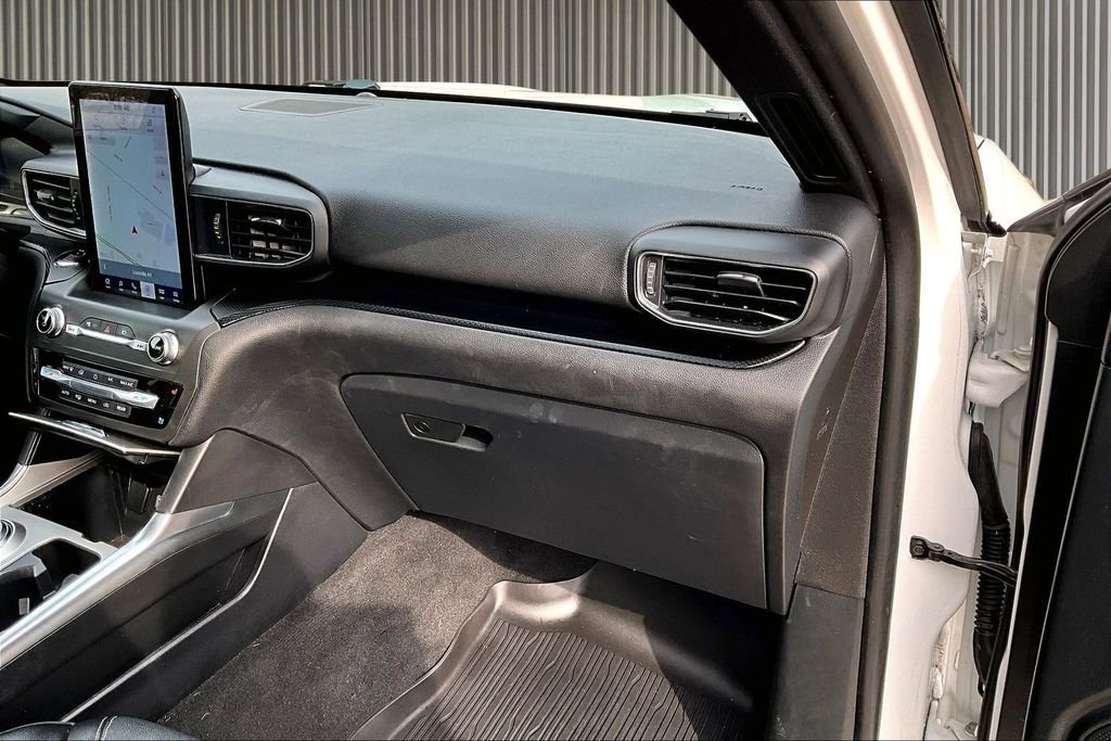 Used 2020 Ford Explorer ST w/ Premium Technology Package image 18