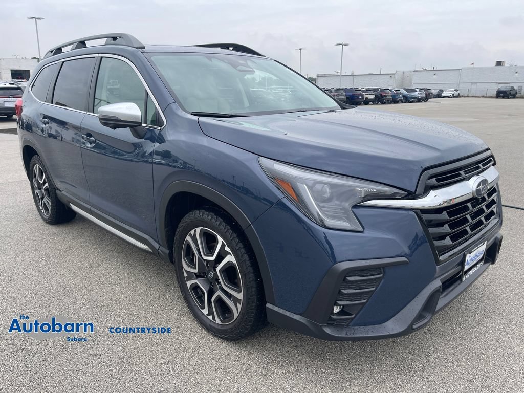 Used 2023 Subaru Ascent Limited w/ Technology Package AWD/4WD image 7