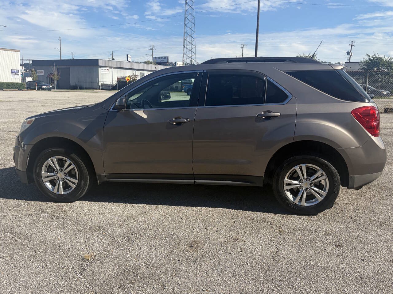 Used 2012 Chevrolet Equinox LT w/ Driver Convenience Package FWD image 2