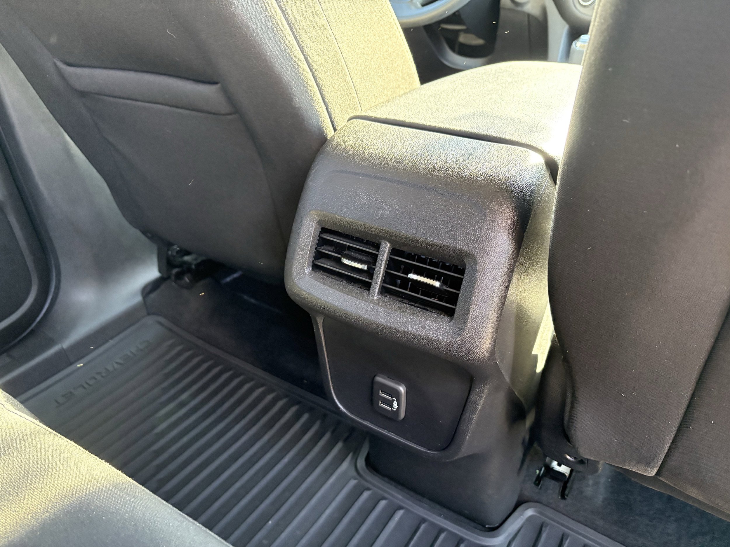Used 2019 Chevrolet Equinox LT FWD image 29