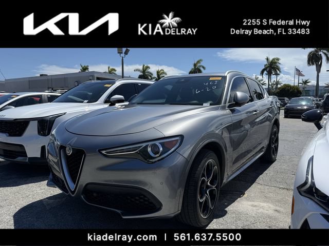 Used 2020 Alfa Romeo Stelvio Ti Lusso AWD/4WD image 4