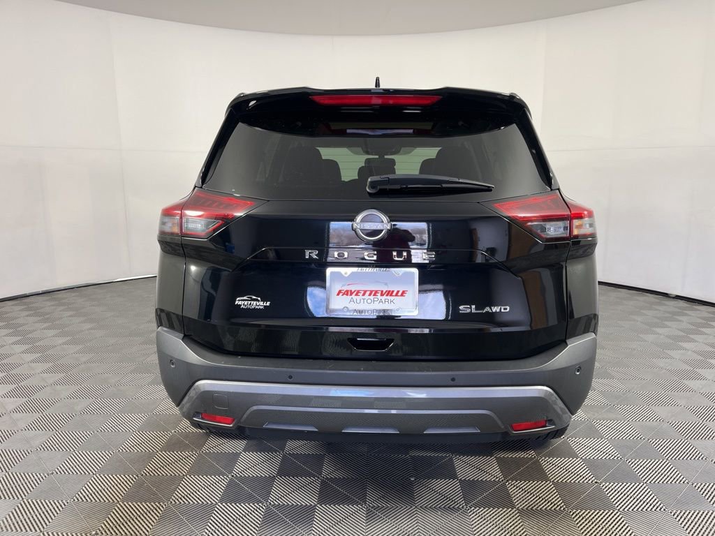 Used 2023 Nissan Rogue SL image 12