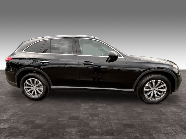 Used 2026 Mercedes-Benz GLC 300 4MATIC image 8