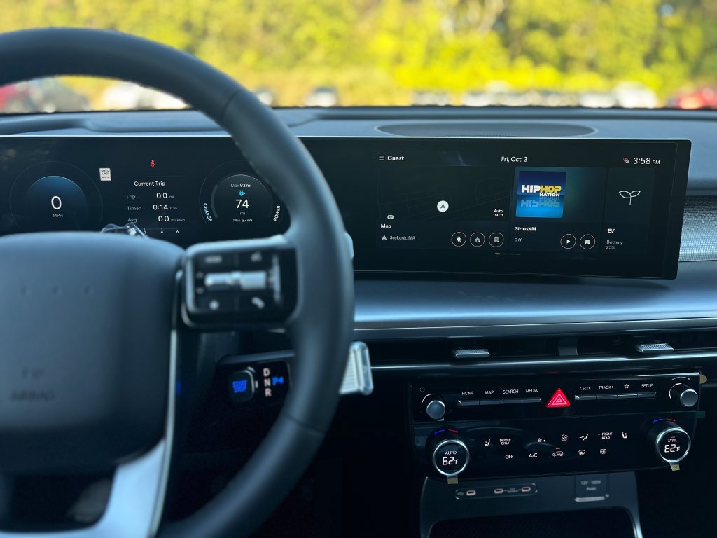 New 2026 Hyundai Ioniq 9 SE AWD/4WD image 22