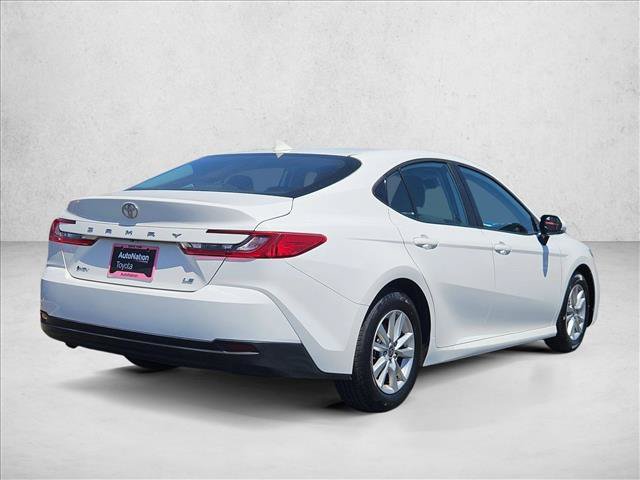 Used 2025 Toyota Camry LE FWD image 5