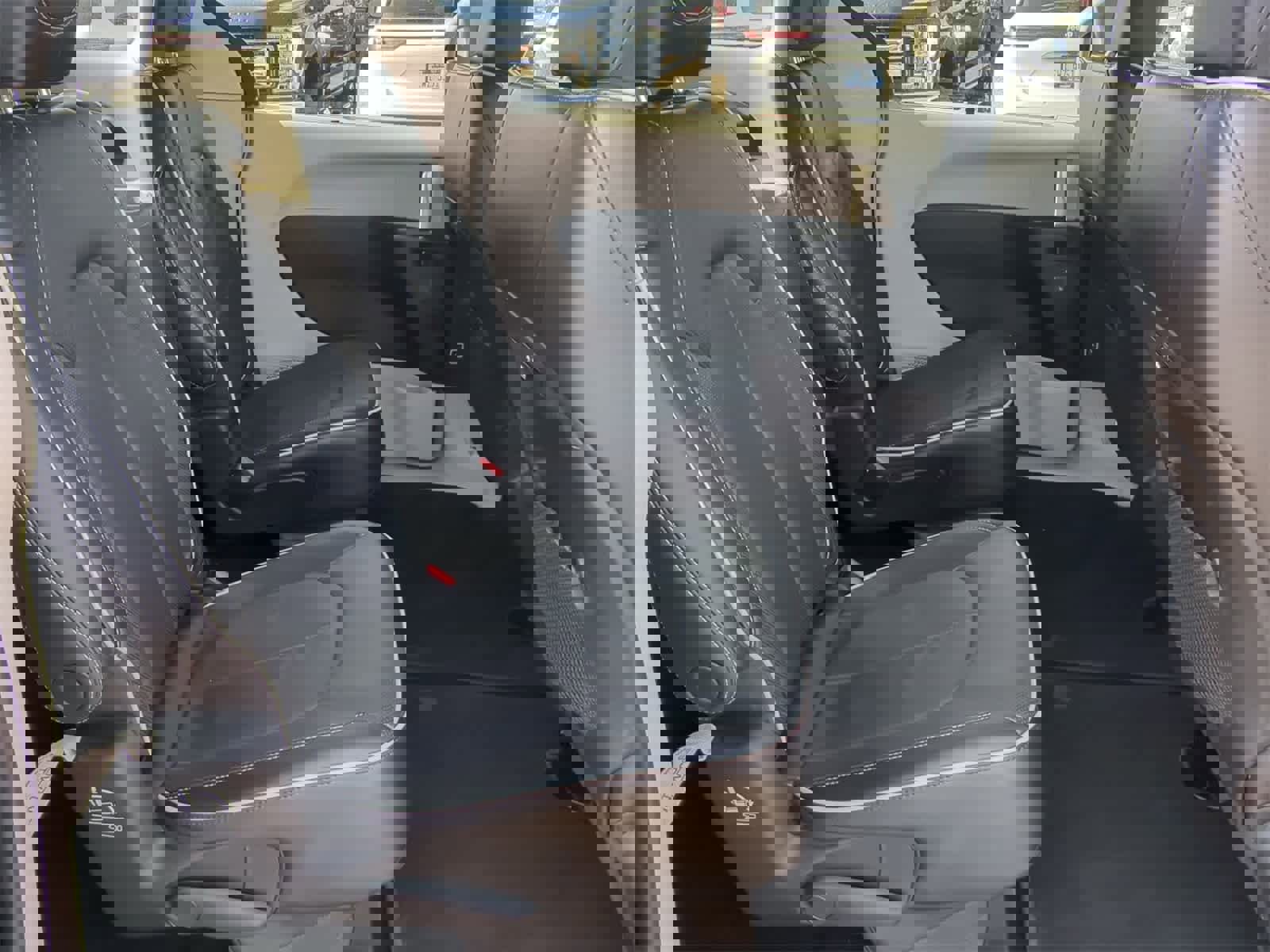 Used 2023 Chrysler Pacifica Limited image 27