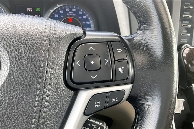 Used 2019 Toyota Sienna XLE w/ XLE Navigation Package image 19