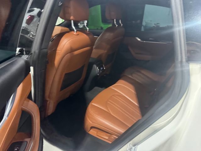 Used 2020 Maserati Levante image 7