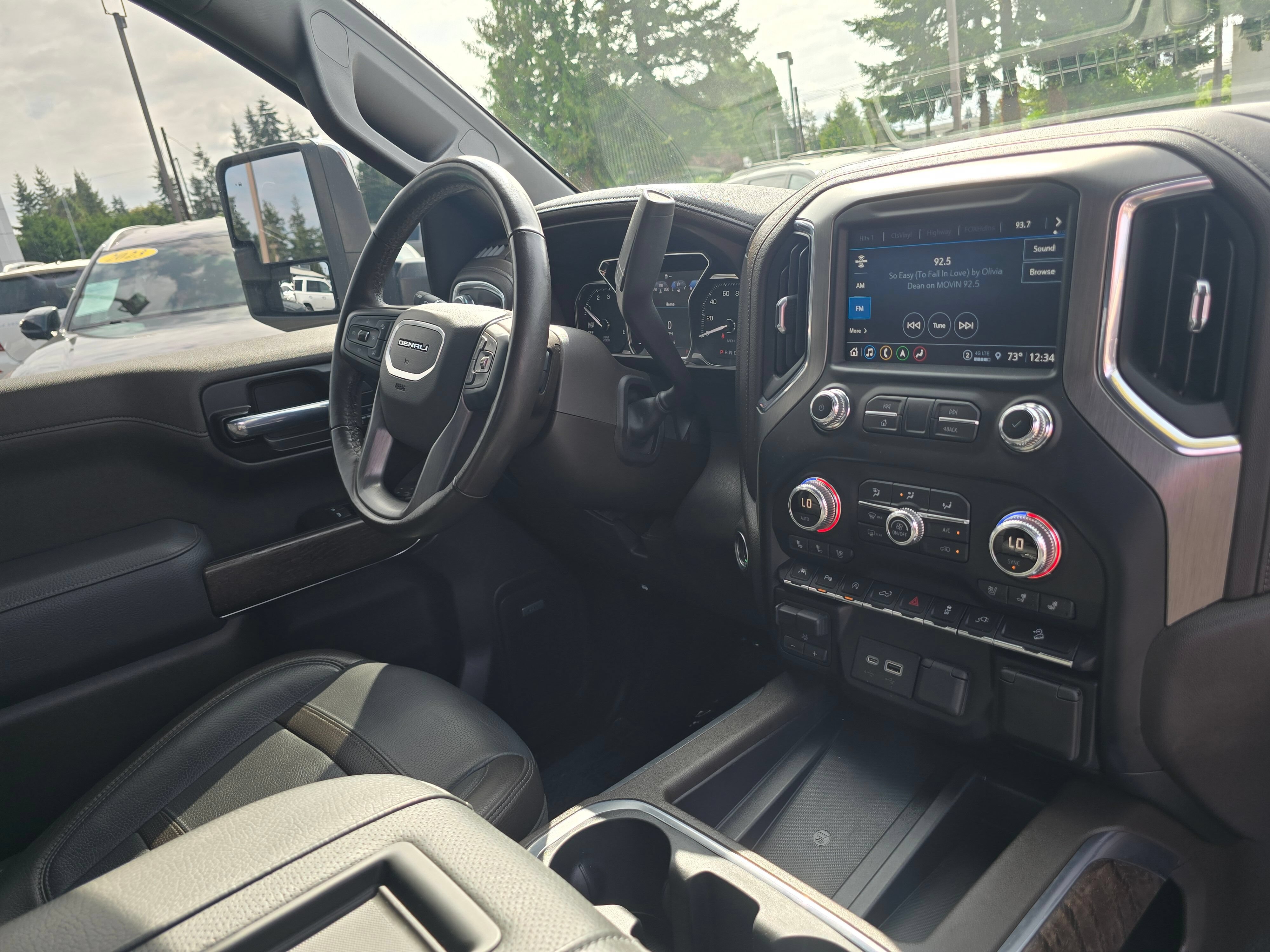 Used 2021 GMC Sierra 1500 Denali w/ Driver Alert Package II AWD/4WD image 10