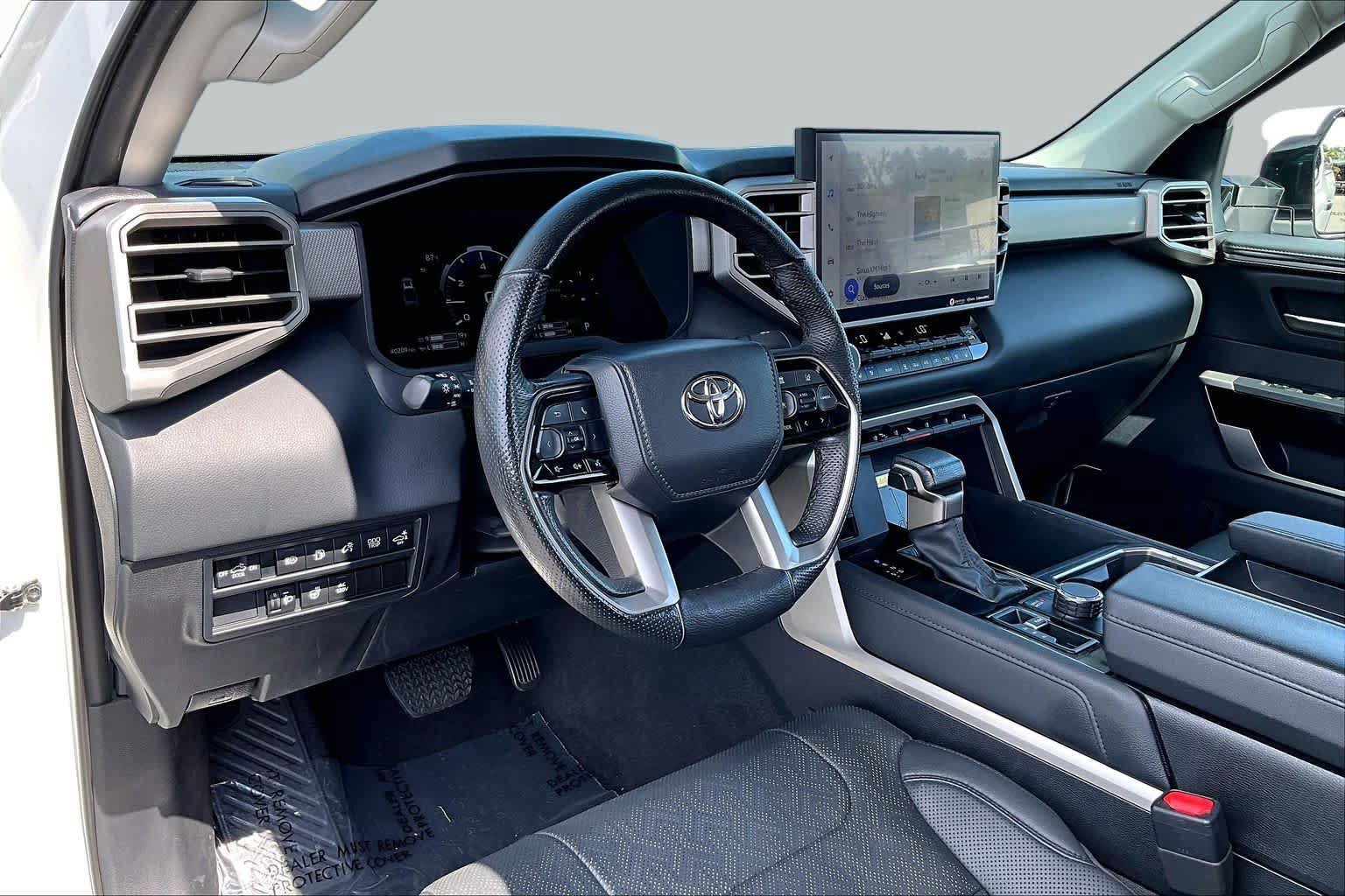 Used 2023 Toyota Tundra Limited w/ Power Package AWD/4WD image 18