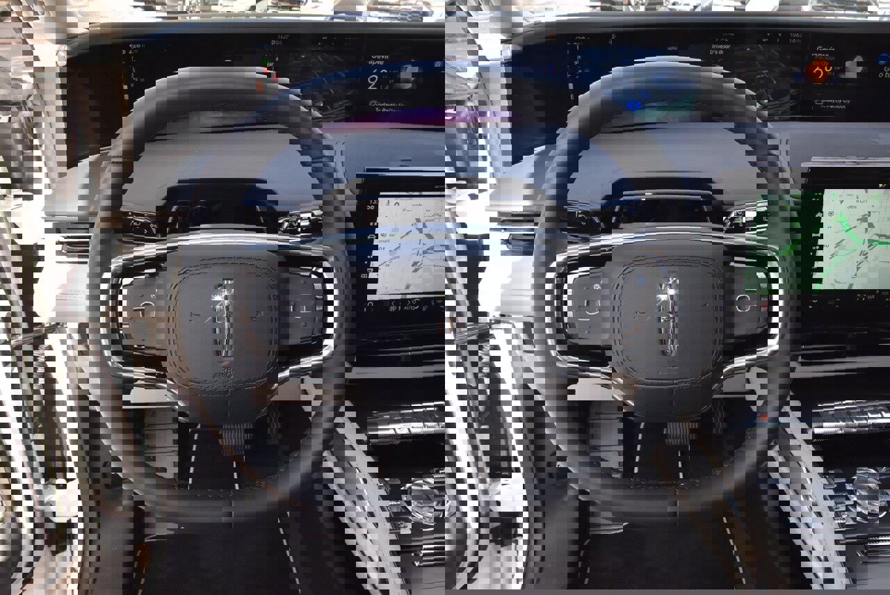 Certified 2026 Lincoln Nautilus Reserve image 22