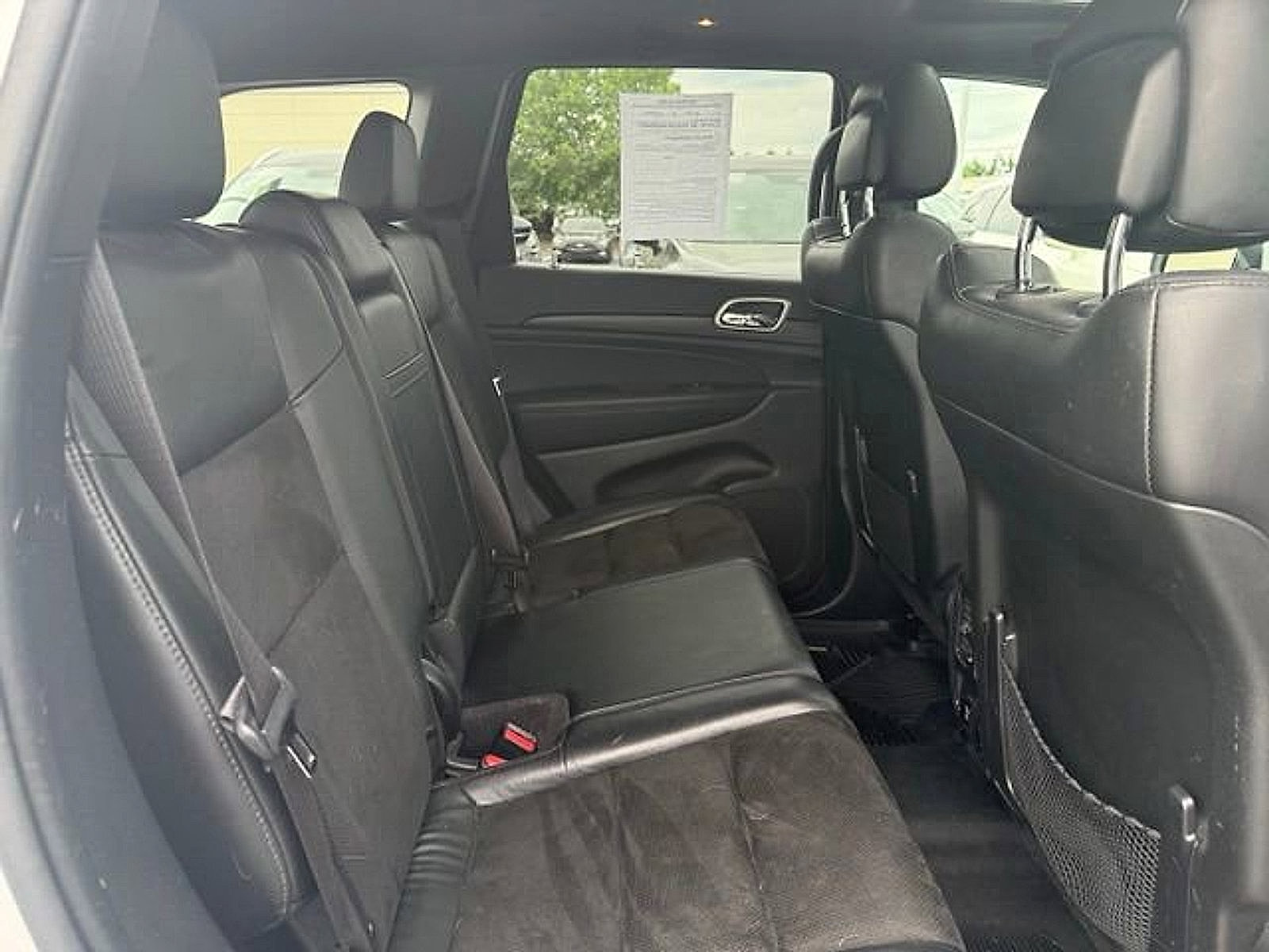 Used 2021 Jeep Grand Cherokee Laredo X AWD/4WD image 25
