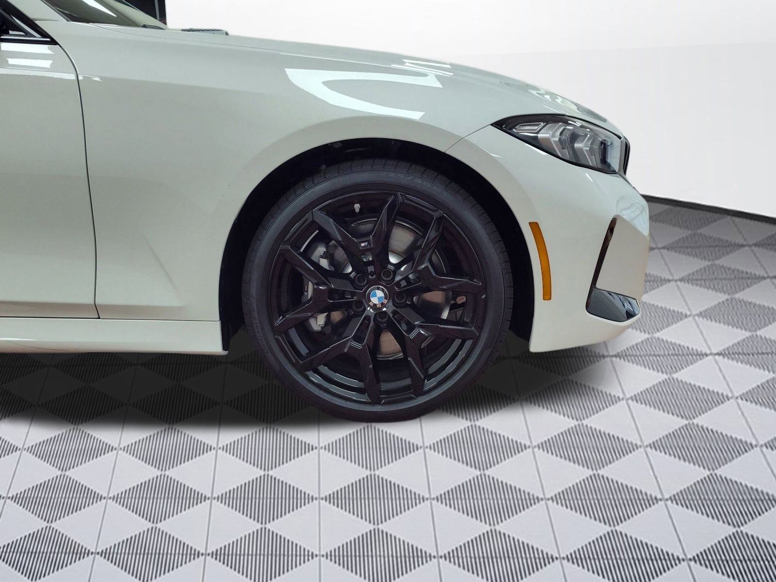 Used 2025 BMW 330i xDrive Sedan w/ M Sport Package image 11