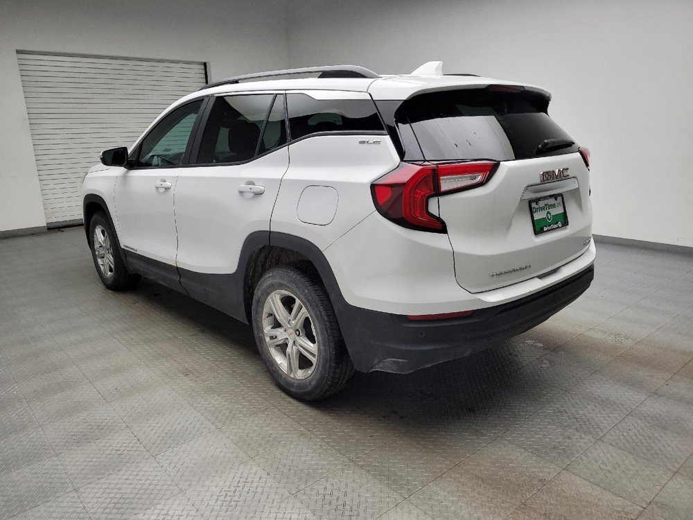 Used 2022 GMC Terrain SLE w/ Driver Convenience Package image 5