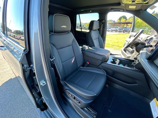 New 2026 Chevrolet Tahoe Premier w/ Sun And Tow Package AWD/4WD image 29