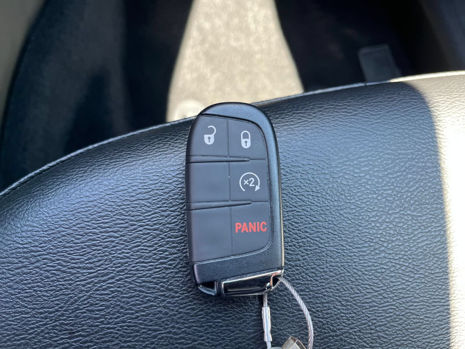Used 2025 Jeep Compass Latitude AWD/4WD image 21