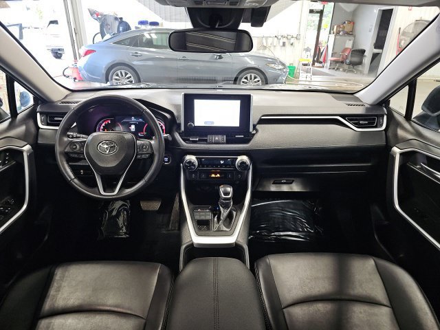 Used 2023 Toyota RAV4 XLE Premium AWD/4WD image 33