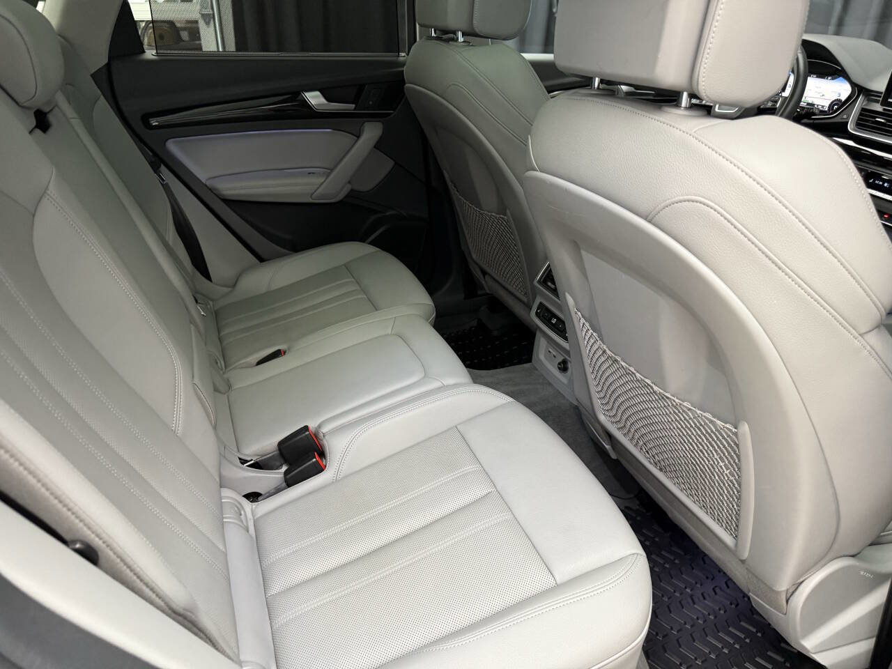 Used 2019 Audi Q5 2.0T Premium Plus w/ Premium Plus Package AWD/4WD image 22