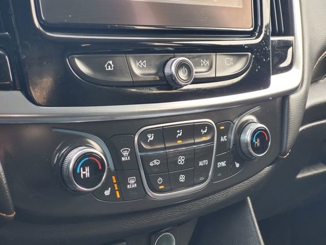 Used 2020 Chevrolet Traverse LT w/ LPO, Floor Liner Package image 20