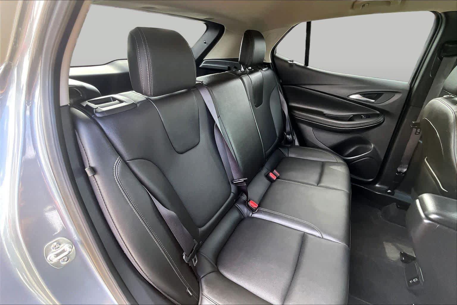 Used 2024 Buick Encore GX Sport Touring AWD/4WD image 20